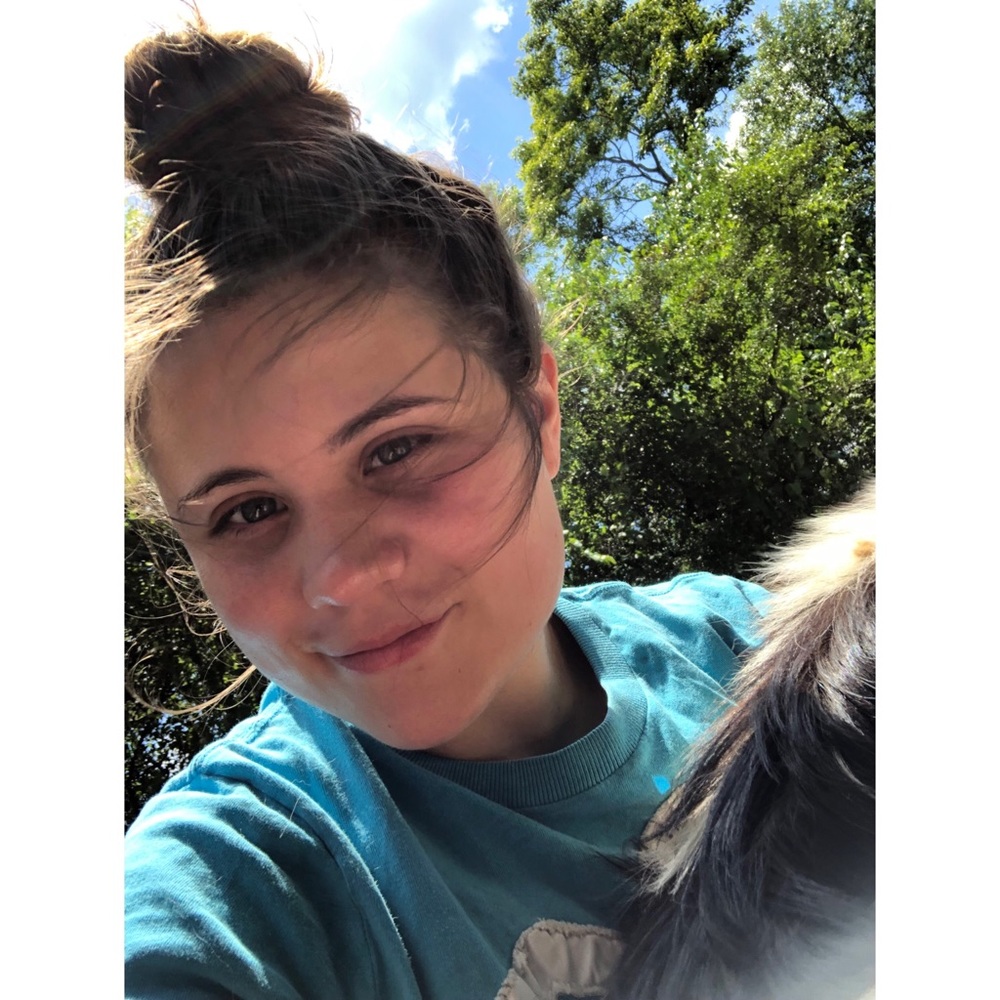 Meet your Posher, Kayley! - Picture 3 of 4